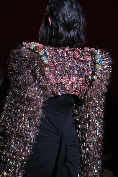 Look 38